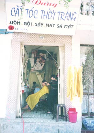 hanoi_barbar01.jpg (35443 バイト)