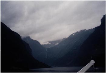 norway02.jpg (13780 バイト)