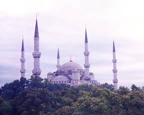 istanbul01.jpg (18244 バイト)