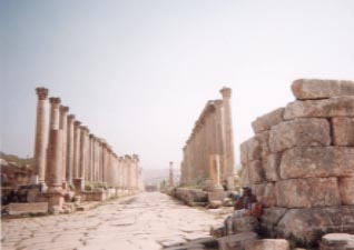 jerash11.jpg (17199 バイト)