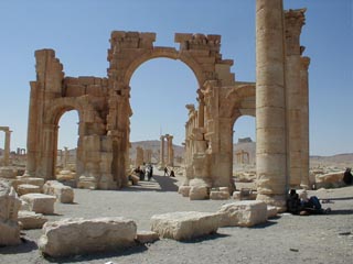 palmyra01.jpg (23631 バイト)